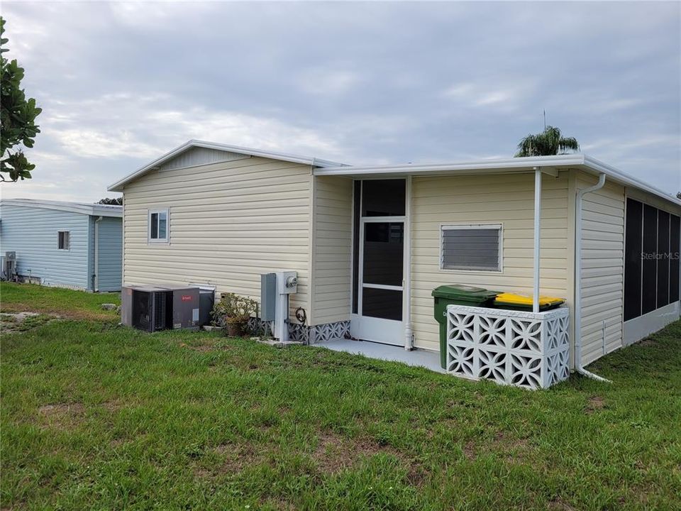 Recently Sold: $167,750 (2 beds, 2 baths, 1218 Square Feet)