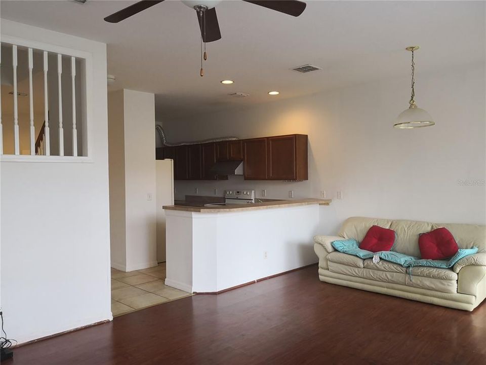 Recently Rented: $1,600 (2 beds, 2 baths, 1278 Square Feet)
