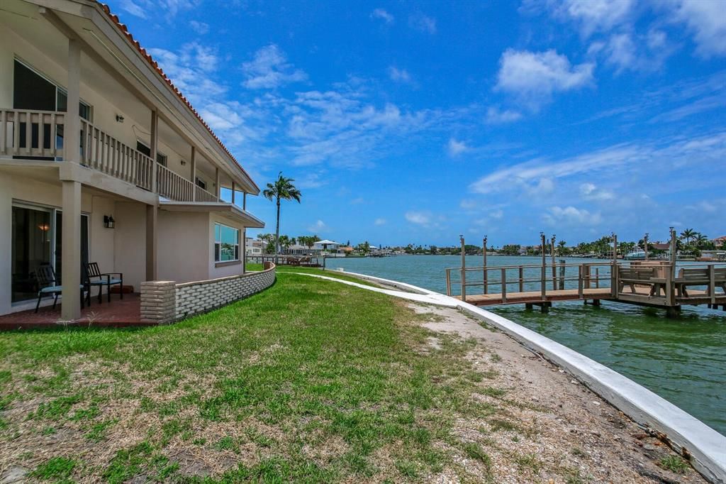 Recently Sold: $1,349,000 (3 beds, 3 baths, 2410 Square Feet)