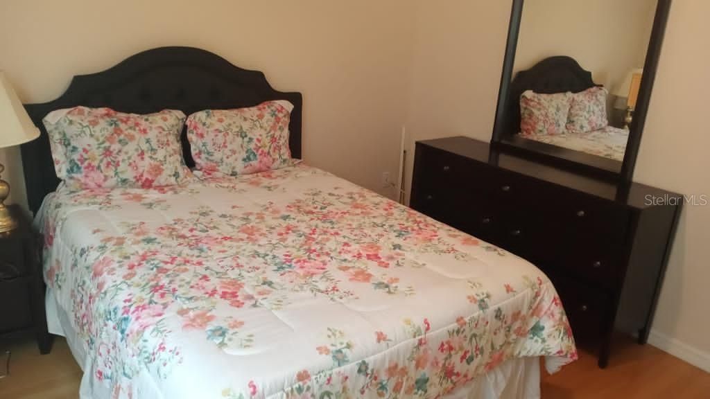 Bedroom Picture