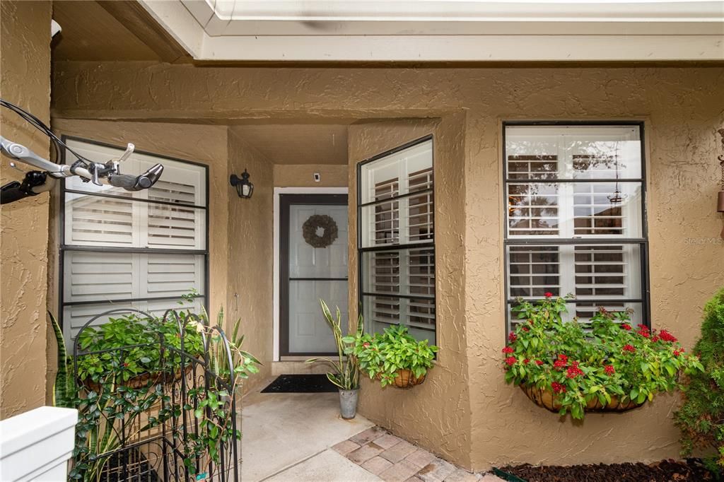 Recently Sold: $275,000 (2 beds, 2 baths, 1231 Square Feet)