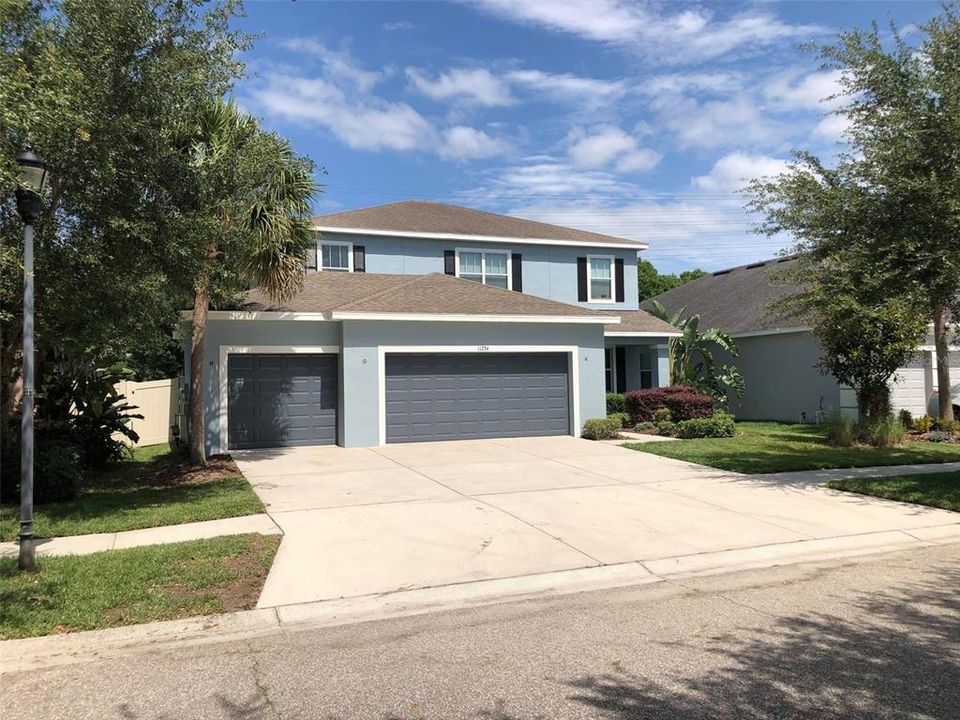 Recently Sold: $420,000 (4 beds, 3 baths, 2624 Square Feet)