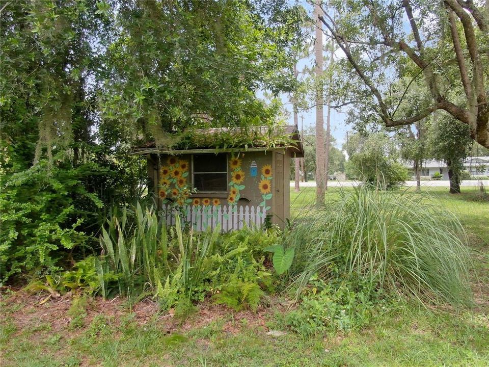 Recently Sold: $165,000 (2 beds, 2 baths, 1284 Square Feet)