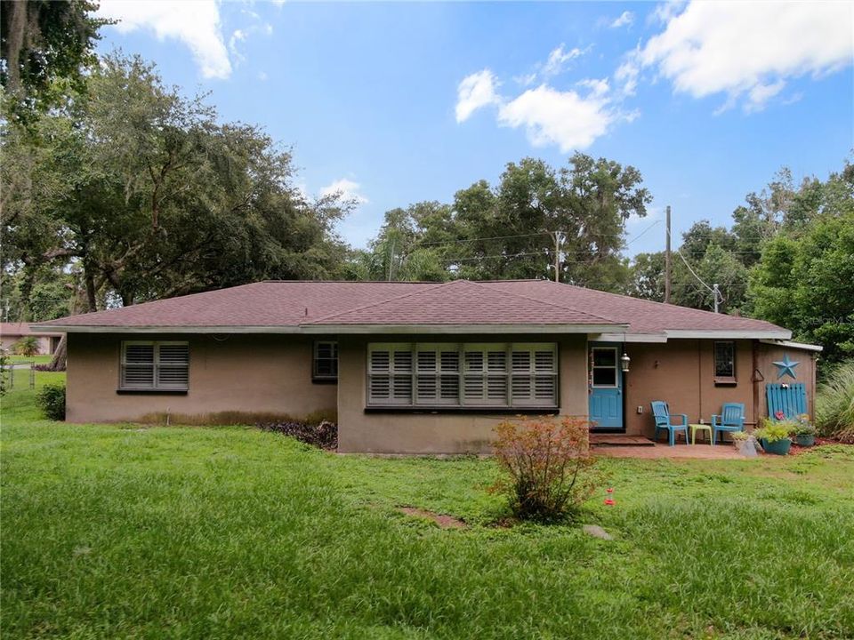 Recently Sold: $165,000 (2 beds, 2 baths, 1284 Square Feet)