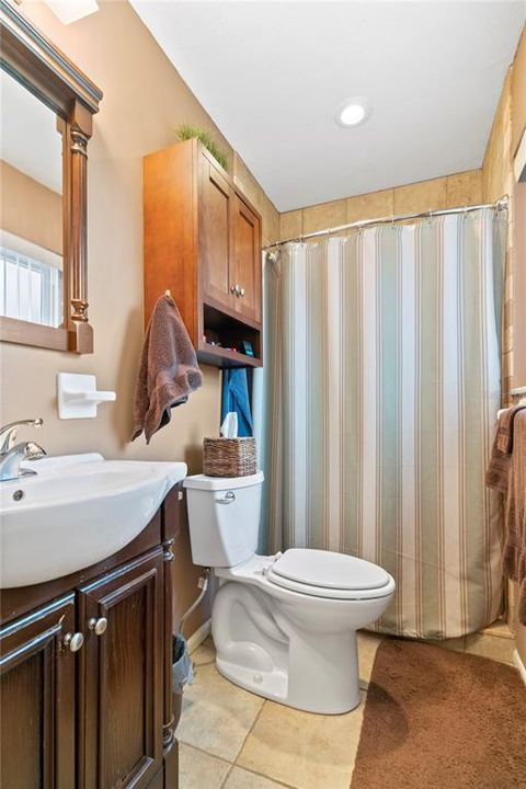 最近售出: $205,000 (2 贝兹, 2 浴室, 1119 平方英尺)