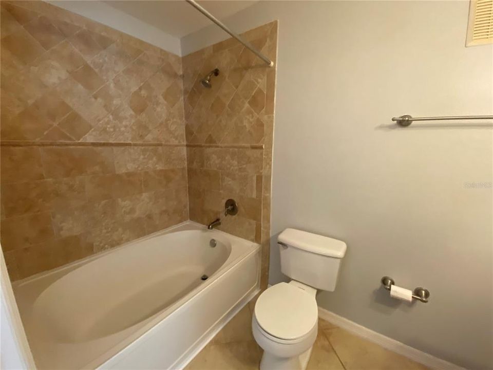 最近租的: $1,450 (2 贝兹, 2 浴室, 975 平方英尺)