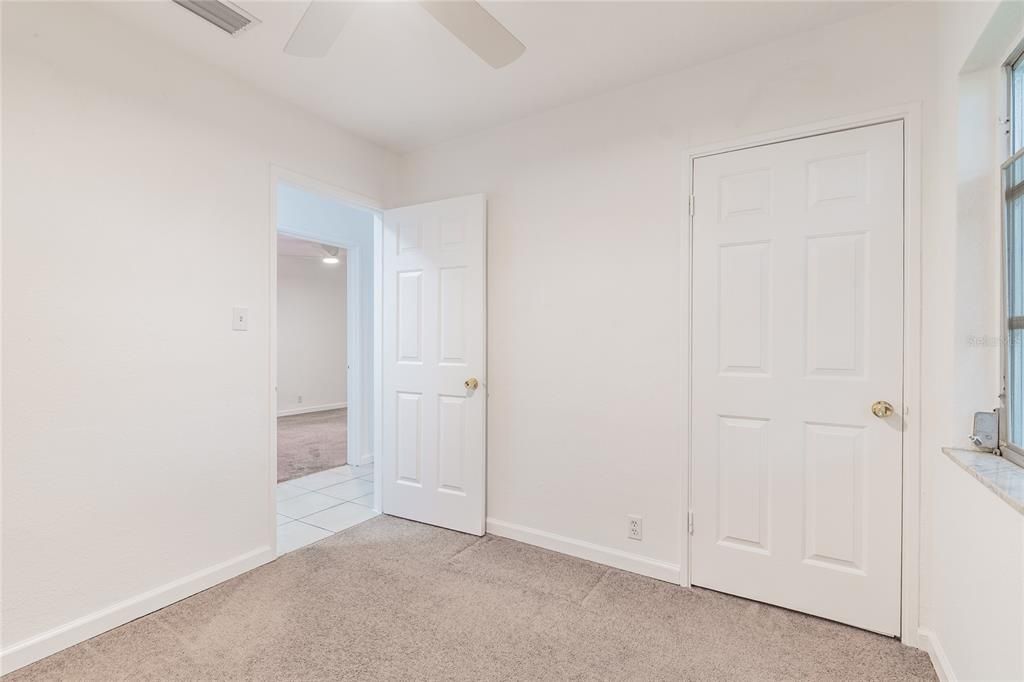 Recently Sold: $250,000 (2 beds, 1 baths, 1081 Square Feet)