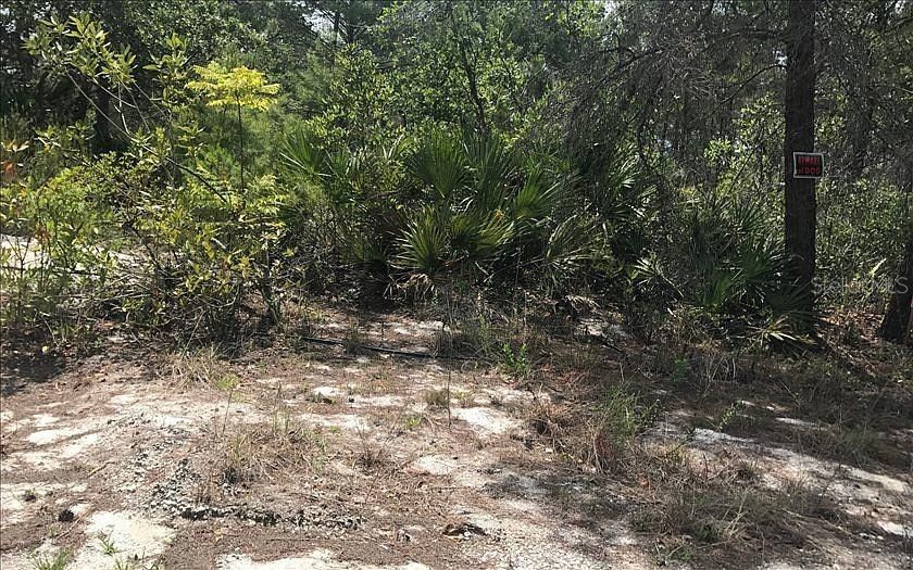 Vendido Recientemente: $33,000 (2.73 acres)