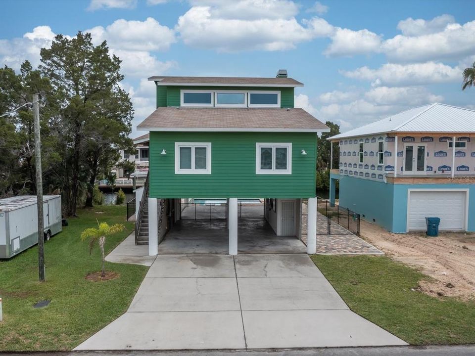 Recently Sold: $645,000 (3 beds, 2 baths, 2624 Square Feet)