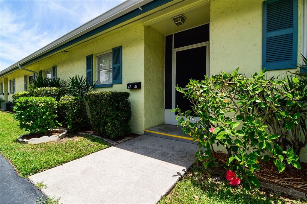 Recently Sold: $128,500 (2 beds, 2 baths, 846 Square Feet)