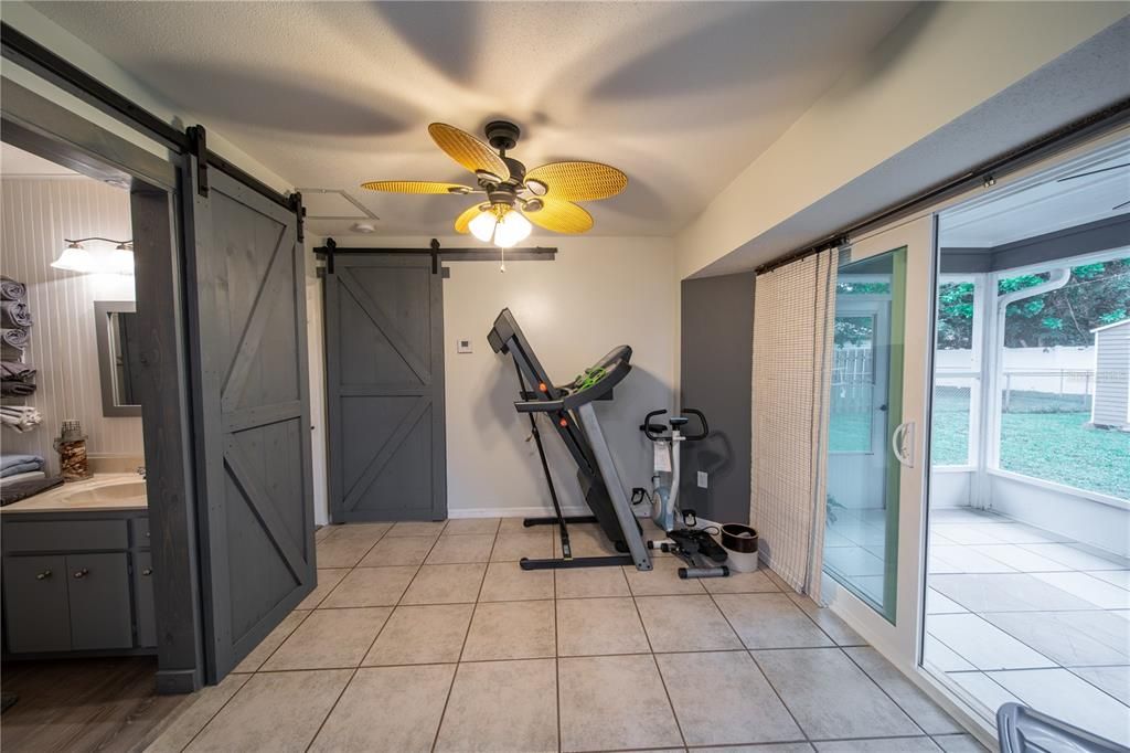 Recently Sold: $225,000 (3 beds, 2 baths, 1358 Square Feet)