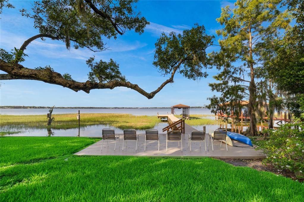 Recently Sold: $1,750,000 (3 beds, 2 baths, 2652 Square Feet)