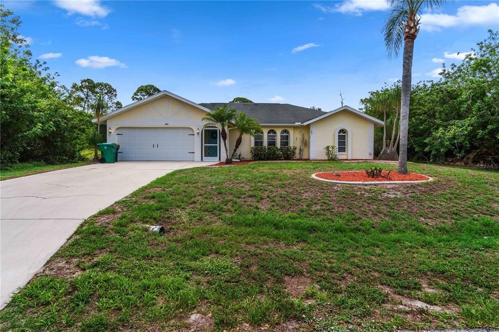 Recently Sold: $275,000 (3 beds, 2 baths, 1794 Square Feet)