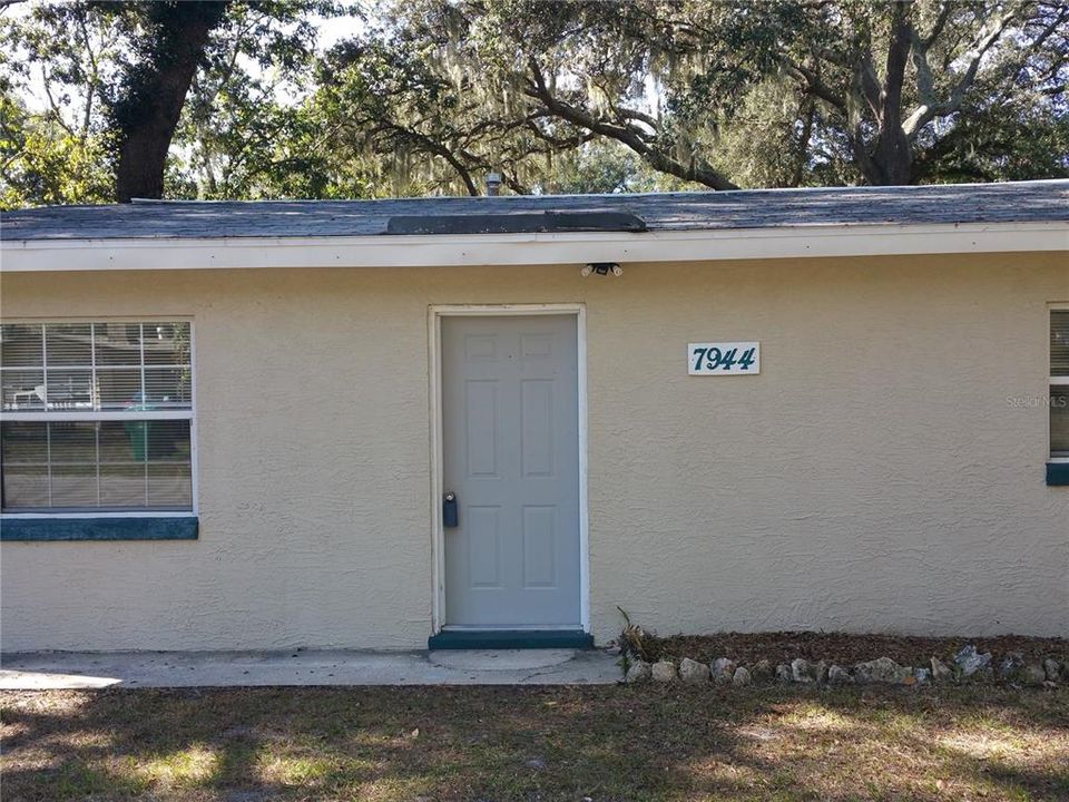 Recently Rented: $1,000 (2 beds, 1 baths, 800 Square Feet)