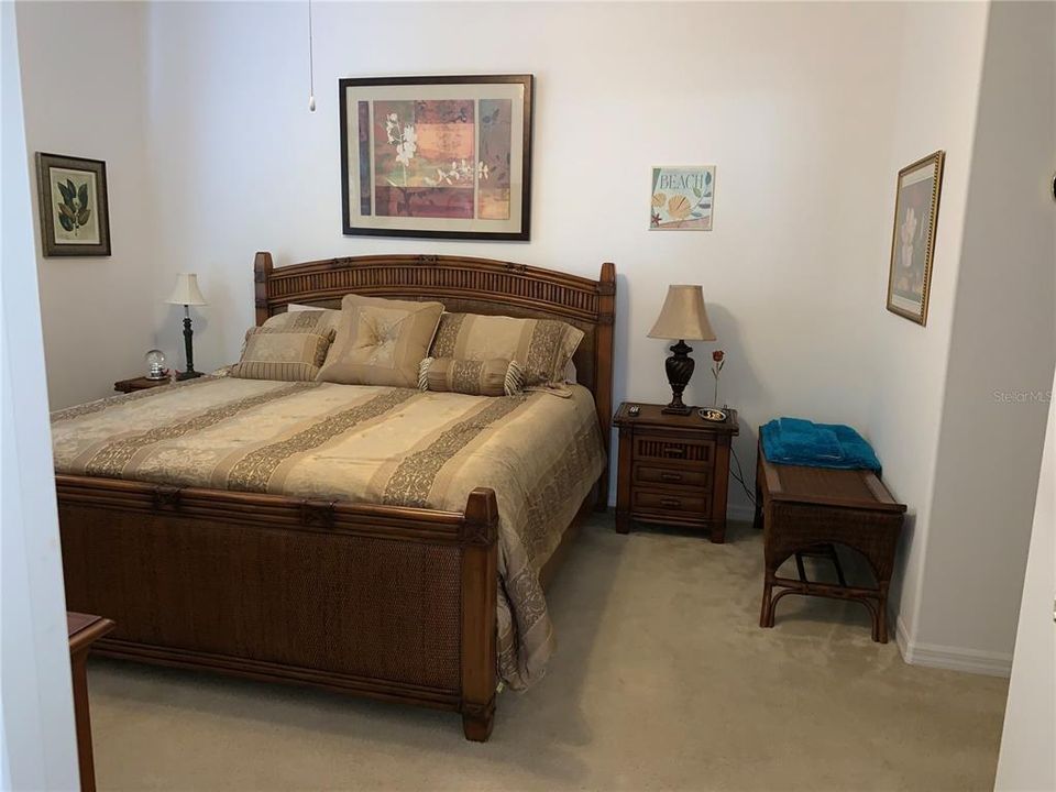Недавно продано: $240,000 (2 спален, 2 ванн, 1382 Квадратных фут)