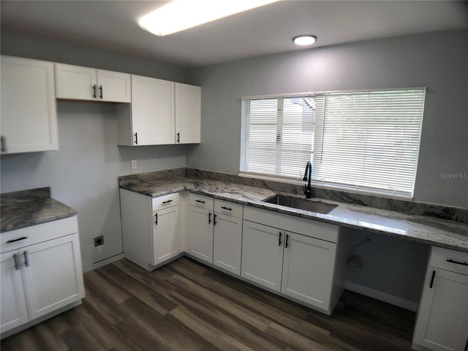 Recently Rented: $1,650 (3 beds, 1 baths, 1124 Square Feet)