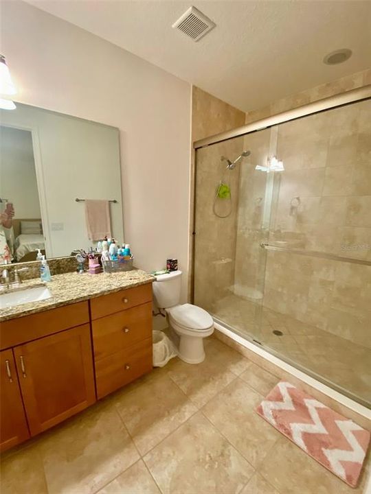 最近租的: $1,850 (2 贝兹, 2 浴室, 1353 平方英尺)