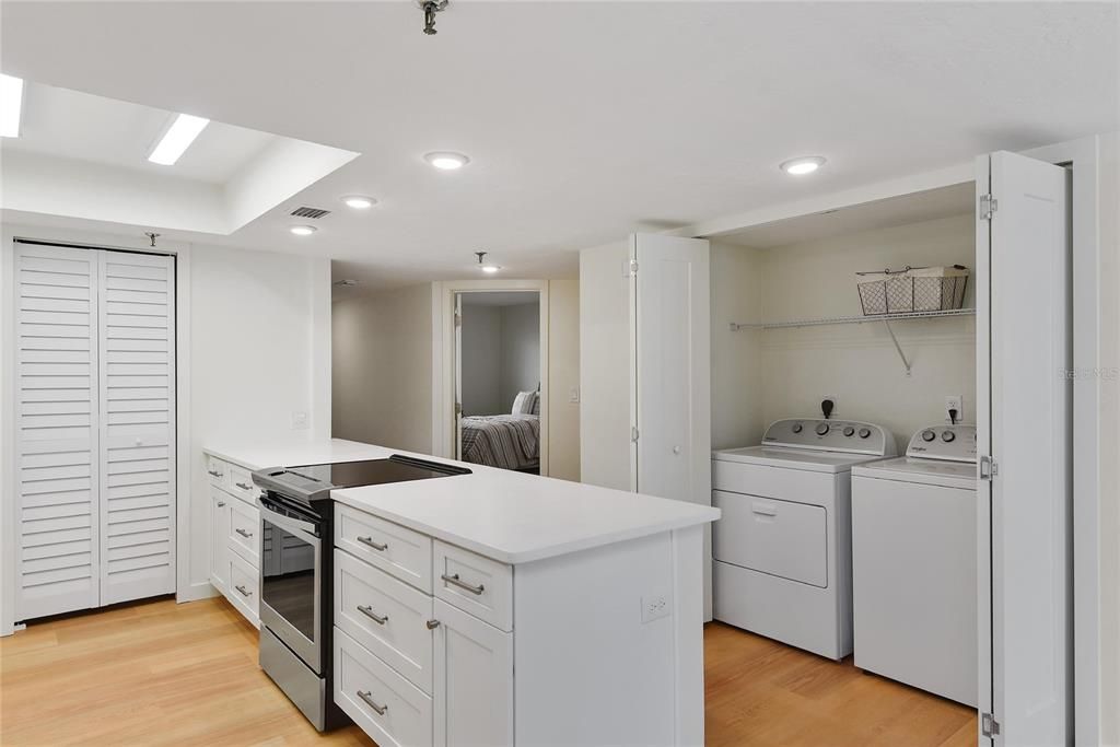 Recently Sold: $776,000 (3 beds, 2 baths, 1488 Square Feet)