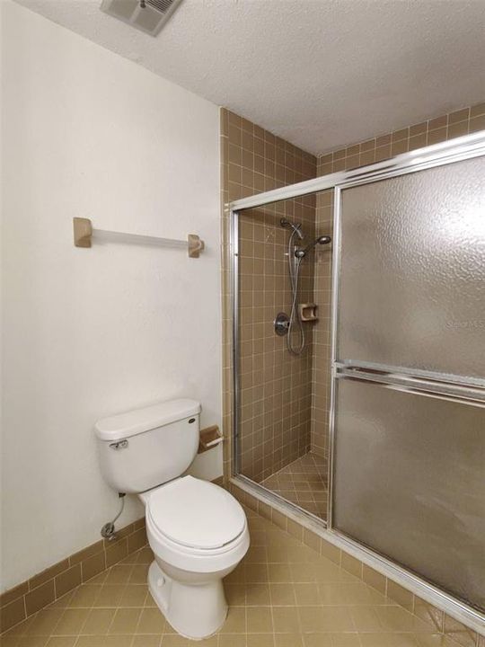最近租的: $1,500 (2 贝兹, 2 浴室, 1279 平方英尺)