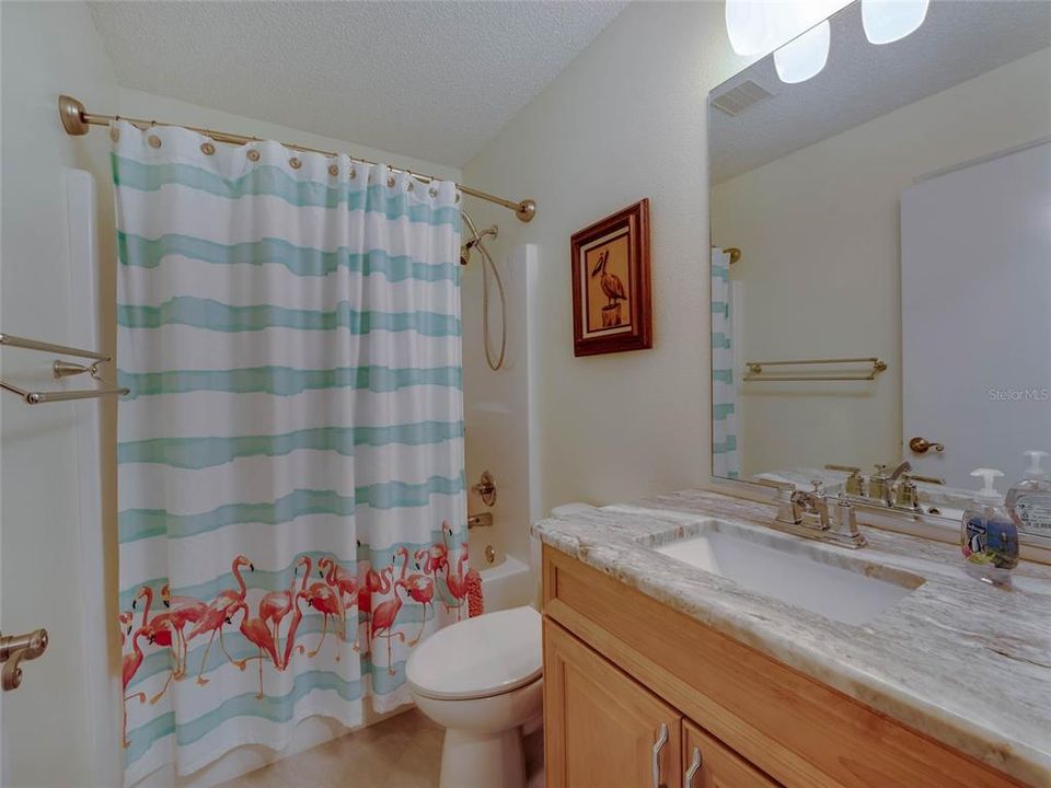 最近售出: $274,900 (3 贝兹, 2 浴室, 1527 平方英尺)