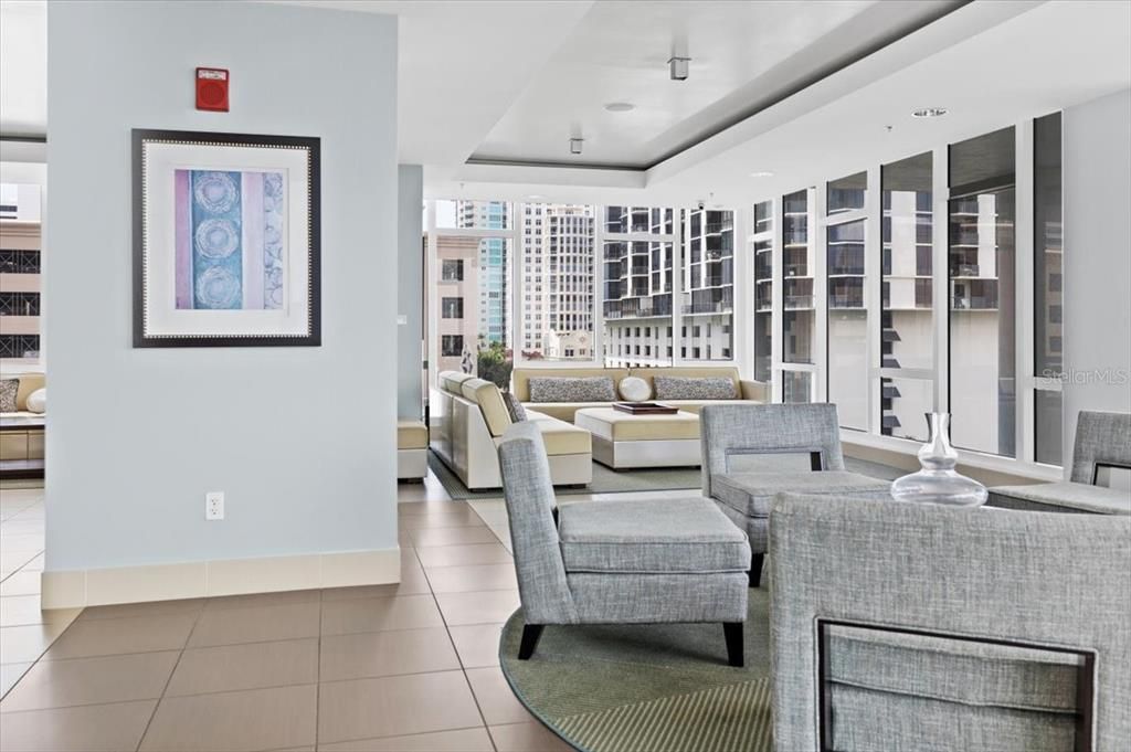 Recently Sold: $1,150,000 (2 beds, 2 baths, 1447 Square Feet)