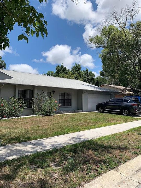 Recently Sold: $249,000 (2 beds, 2 baths, 1298 Square Feet)