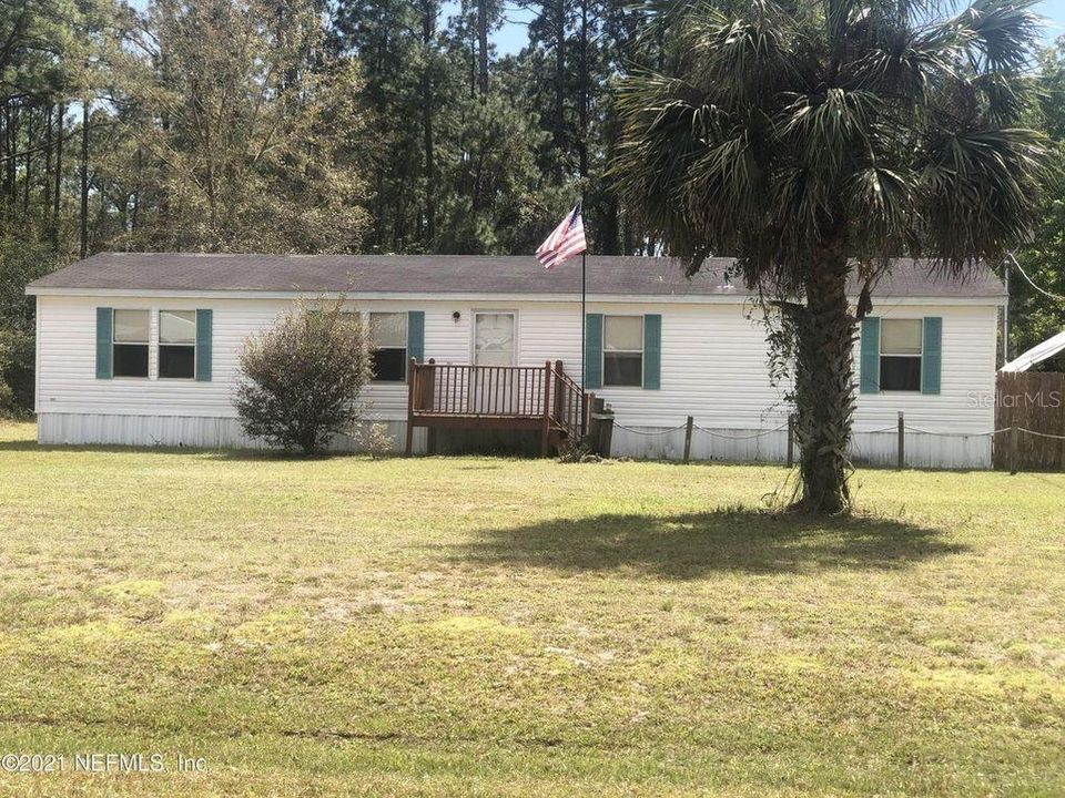 Recently Sold: $105,000 (4 beds, 2 baths, 1440 Square Feet)