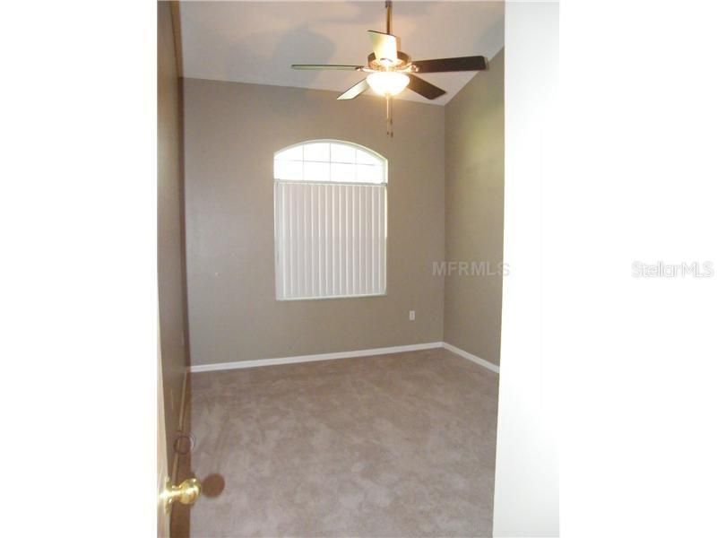 Recently Rented: $1,650 (3 beds, 2 baths, 1996 Square Feet)