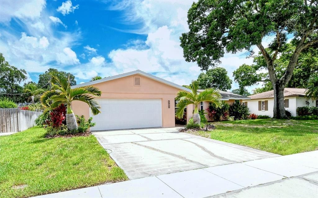Recently Sold: $474,900 (3 beds, 2 baths, 1598 Square Feet)