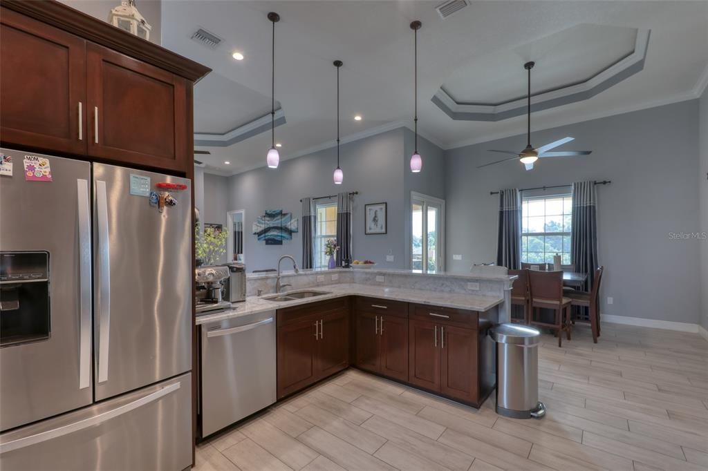 Recently Sold: $1,020,000 (6 beds, 5 baths, 3080 Square Feet)