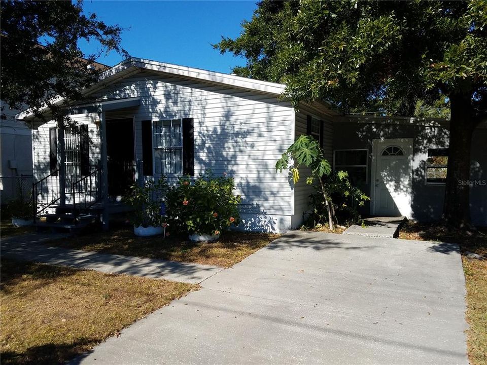 Recently Sold: $205,000 (3 beds, 2 baths, 1428 Square Feet)