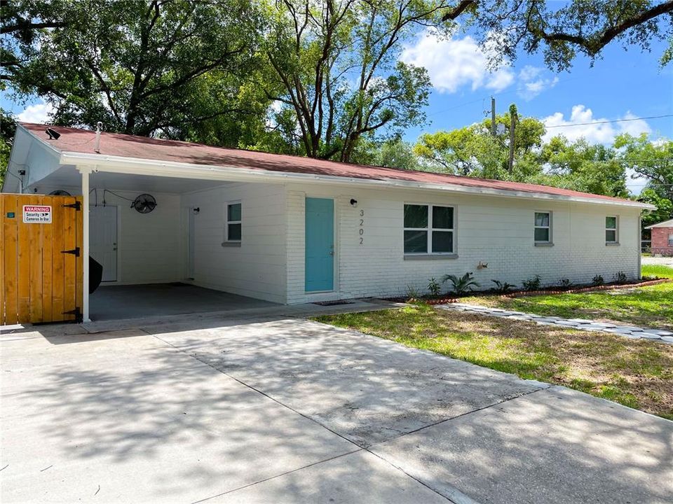 Recently Sold: $235,000 (4 beds, 2 baths, 1400 Square Feet)