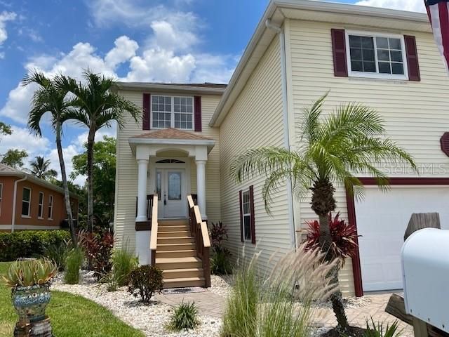 Recently Sold: $525,000 (4 beds, 2 baths, 2752 Square Feet)