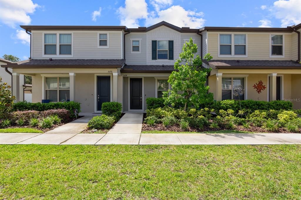 Recently Sold: $285,000 (2 beds, 2 baths, 1464 Square Feet)