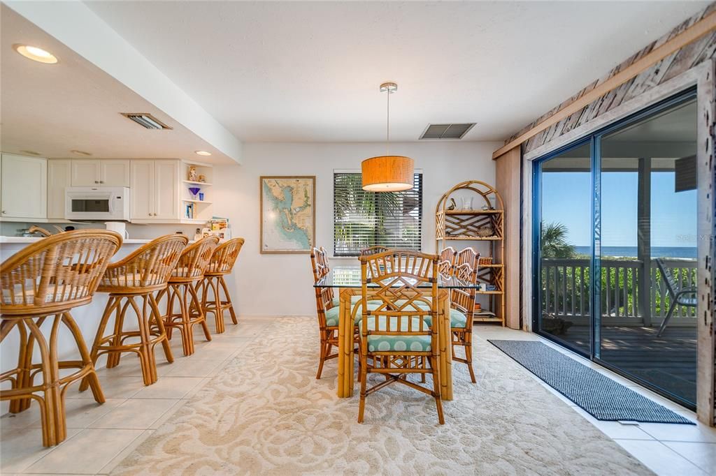 Recently Sold: $2,375,000 (3 beds, 2 baths, 1738 Square Feet)