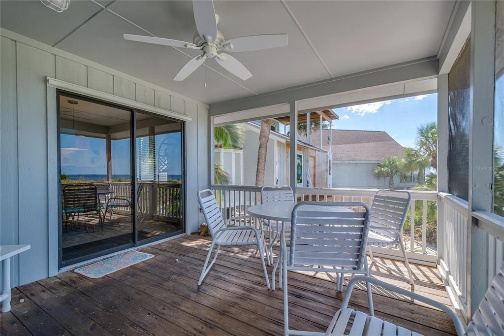Recently Sold: $2,375,000 (3 beds, 2 baths, 1738 Square Feet)