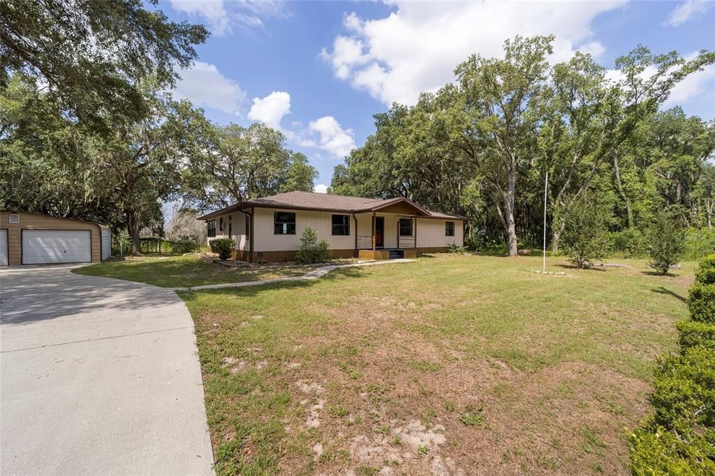 Recently Sold: $195,000 (3 beds, 2 baths, 1800 Square Feet)