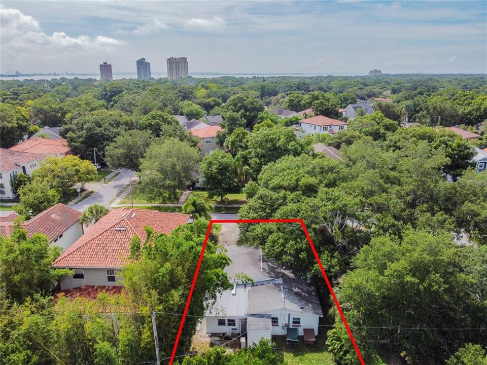 Recently Sold: $575,000 (3 beds, 2 baths, 1708 Square Feet)