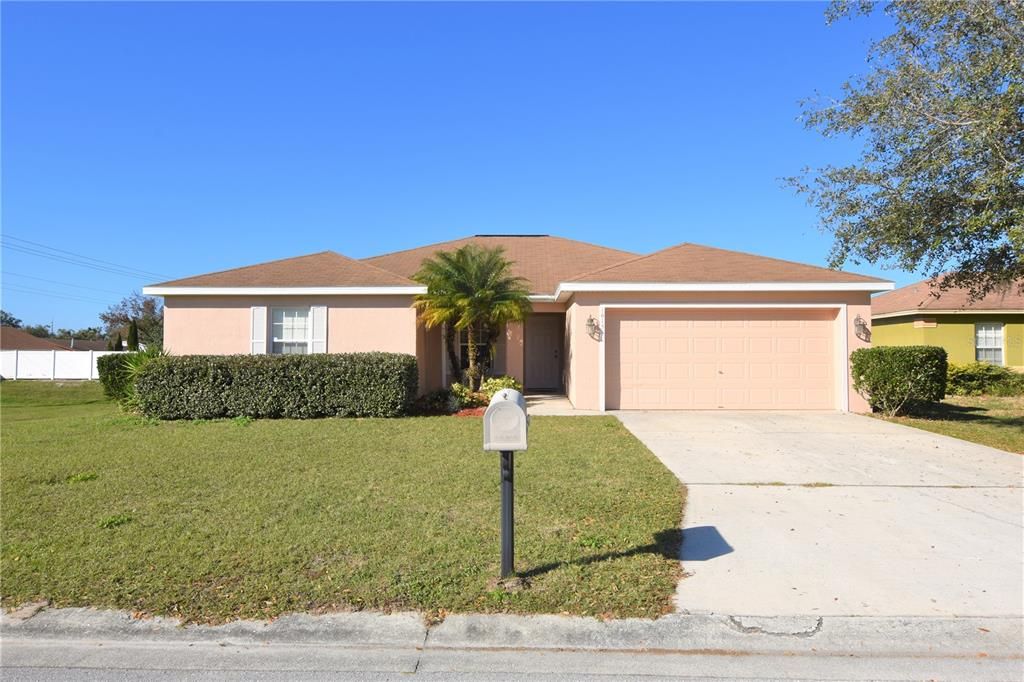 Recently Sold: $230,000 (3 beds, 2 baths, 1804 Square Feet)