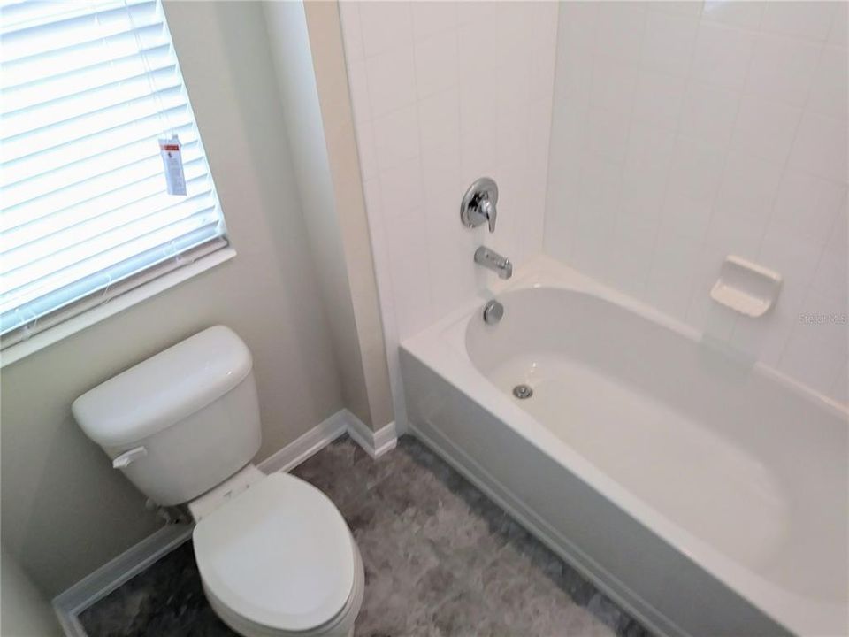 最近租的: $2,295 (4 贝兹, 3 浴室, 2042 平方英尺)