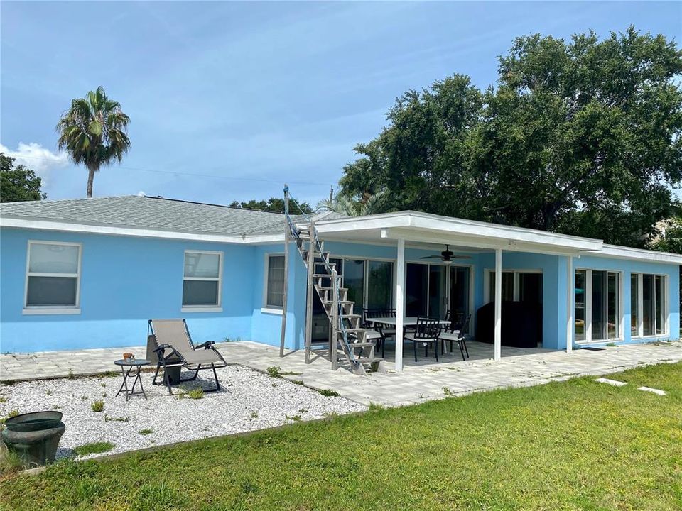 Recently Sold: $493,000 (2 beds, 2 baths, 1681 Square Feet)