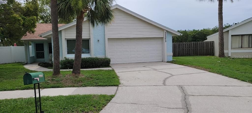 Recently Sold: $265,000 (3 beds, 2 baths, 1374 Square Feet)
