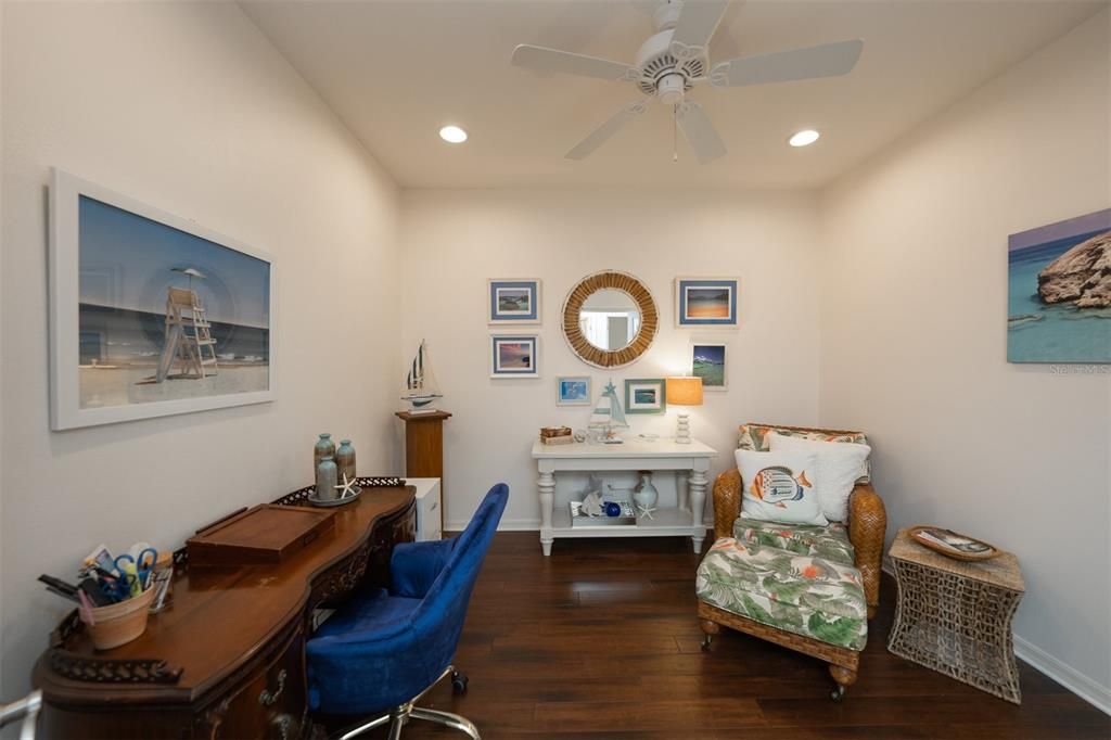 Recently Sold: $330,000 (2 beds, 2 baths, 1558 Square Feet)