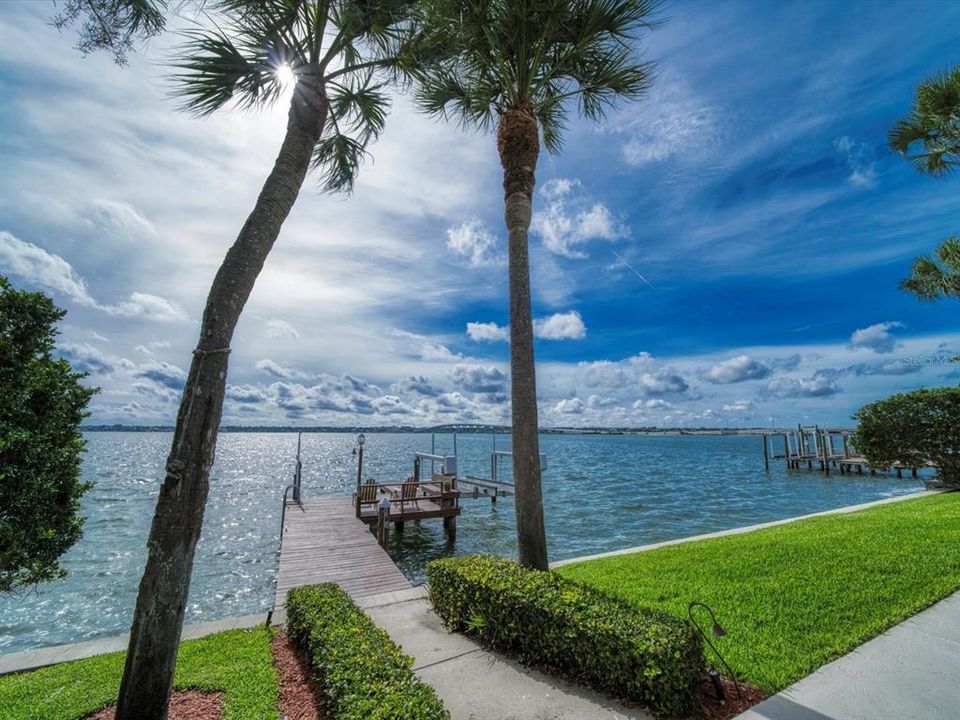 Recently Sold: $2,999,995 (3 beds, 3 baths, 3142 Square Feet)