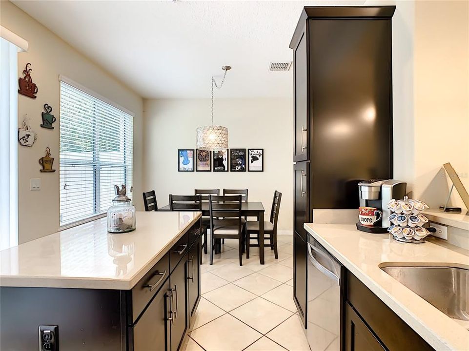 Recently Sold: $320,000 (3 beds, 2 baths, 1753 Square Feet)