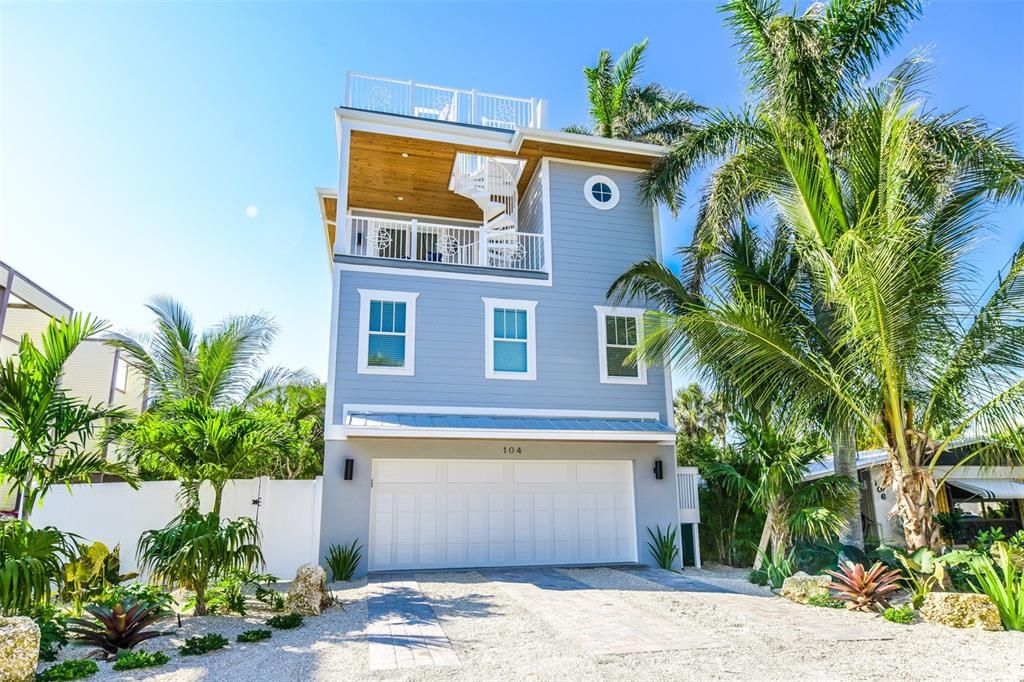 Recently Sold: $2,865,000 (7 beds, 7 baths, 3134 Square Feet)