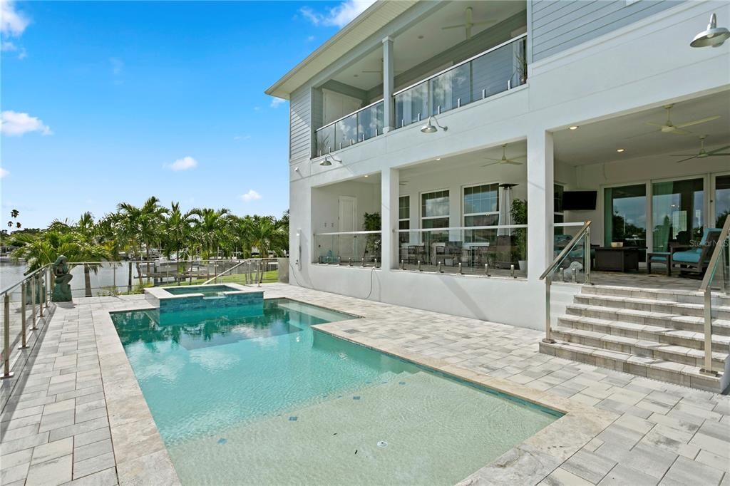 Recently Sold: $2,950,000 (4 beds, 3 baths, 5395 Square Feet)