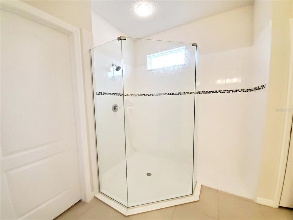 最近租的: $2,495 (4 贝兹, 3 浴室, 2535 平方英尺)