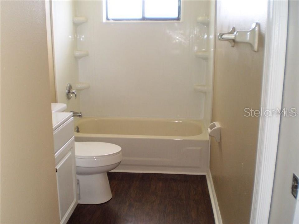 Recently Rented: $1,200 (2 beds, 2 baths, 900 Square Feet)