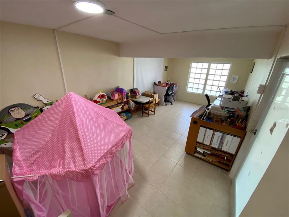 Vendido Recientemente: $126,000 (3 camas, 2 baños, 1088 Pies cuadrados)